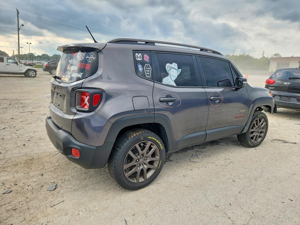 Photo 3 from auction – 2016 JEEP RENEGADE with VIN ZACCJBBT1GPD66583