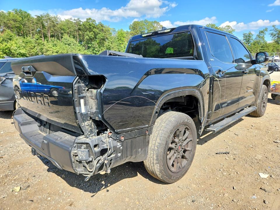Photo 3 from auction – 2024 TOYOTA TUNDRA with VIN 5TFLA5DB2RX222921