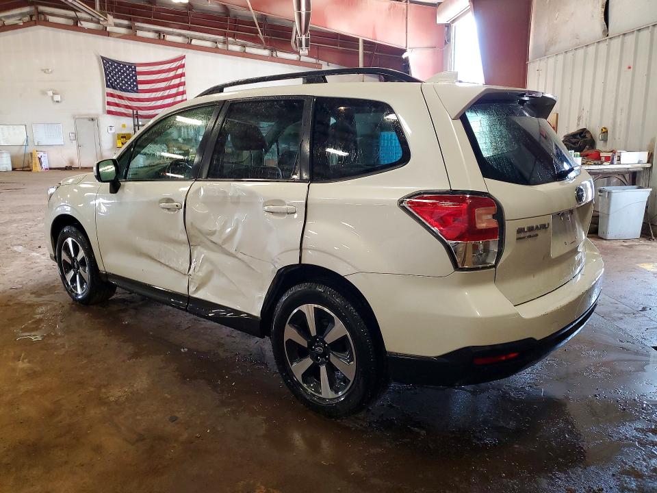 Photo 2 from auction – 2017 SUBARU FORESTER with VIN JF2SJAECXHH546611