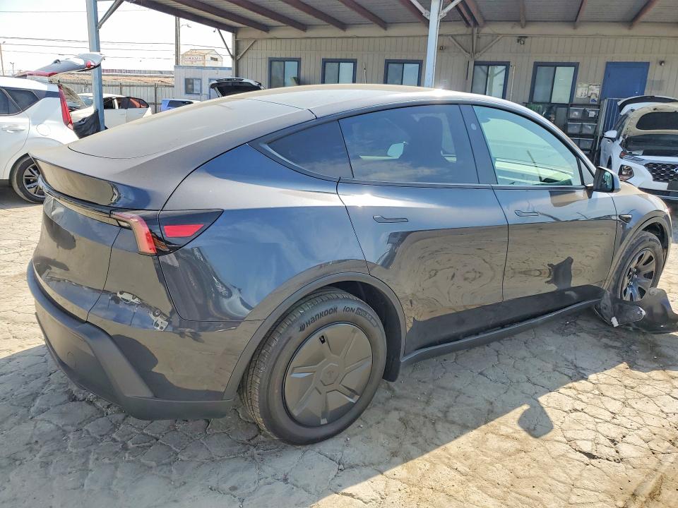 Photo 3 from auction – 2026 TESLA MODEL Y with VIN 7SAYGDED0TA721667