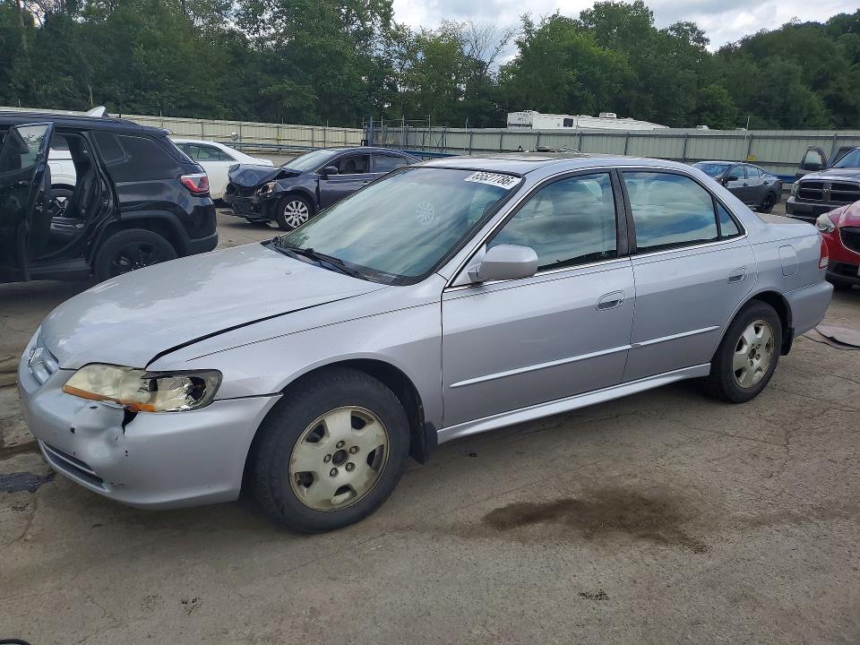 HONDA ACCORD 2002 with VIN 1HGCG16592A000093 - Photo from auction