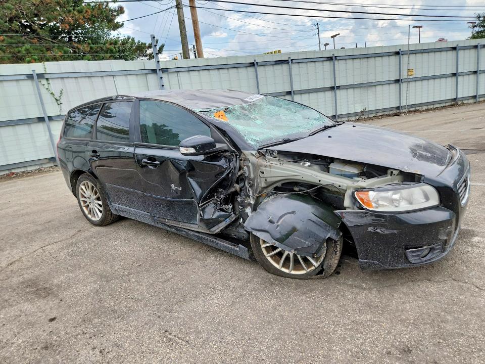 Photo 4 from auction – 2010 VOLVO V50 with VIN YV1382MW1A2571576