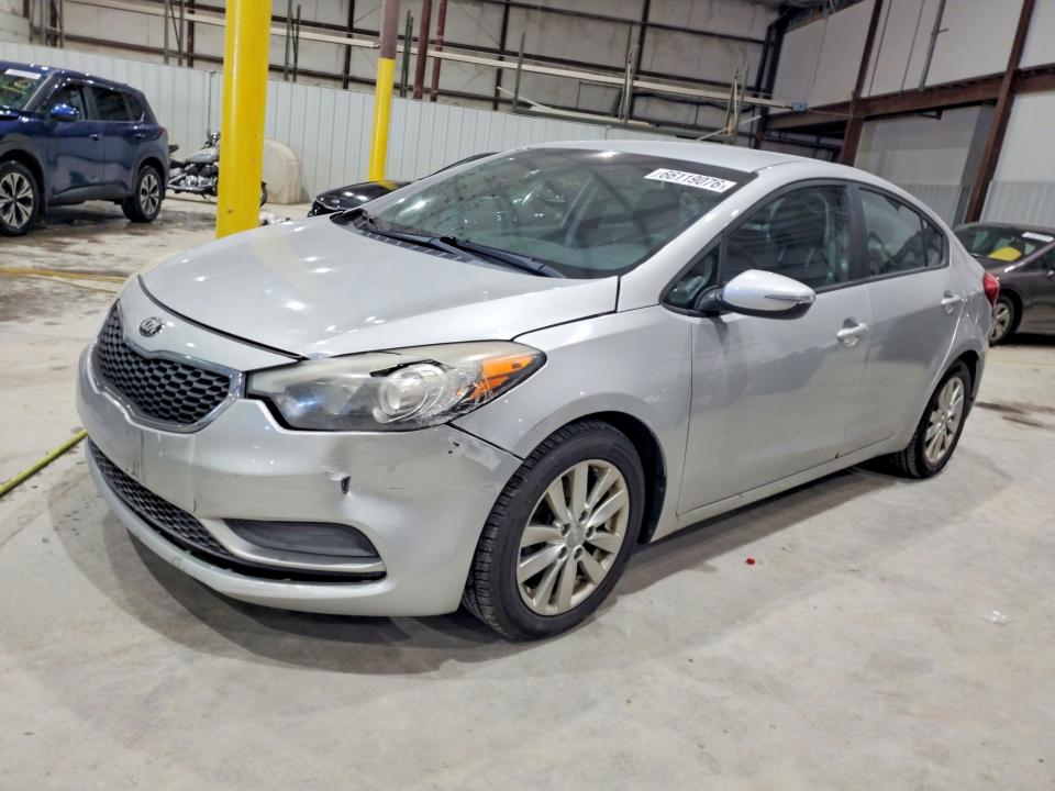 Фото 1 с аукциона – 2015 KIA FORTE с VIN KNAFX4A66F5353643