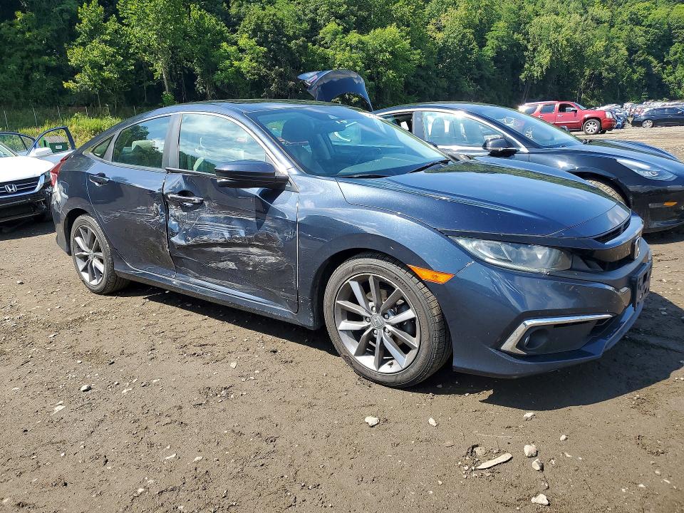 Photo 4 from auction – 2019 HONDA CIVIC with VIN 19XFC1F34KE205632