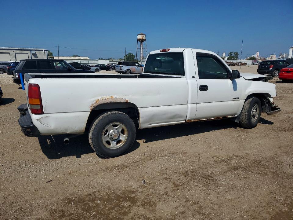 Photo 3 from auction – 2001 CHEVROLET SILVERADO with VIN 1GCEC14W71Z147432