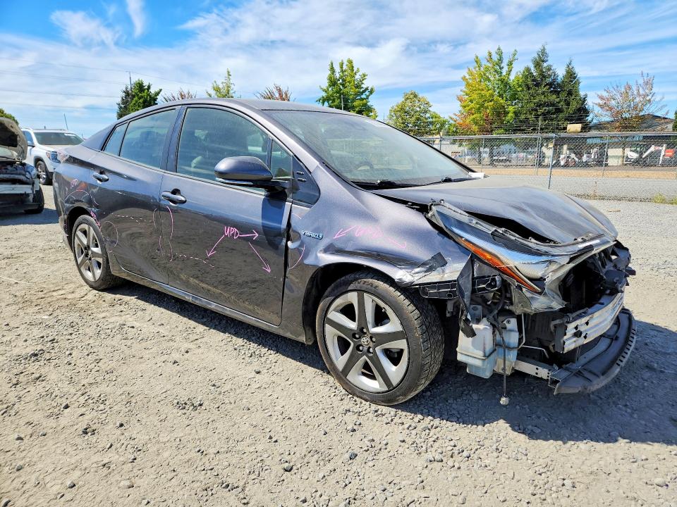 Photo 4 from auction – 2017 TOYOTA PRIUS with VIN JTDKARFU1H3536728