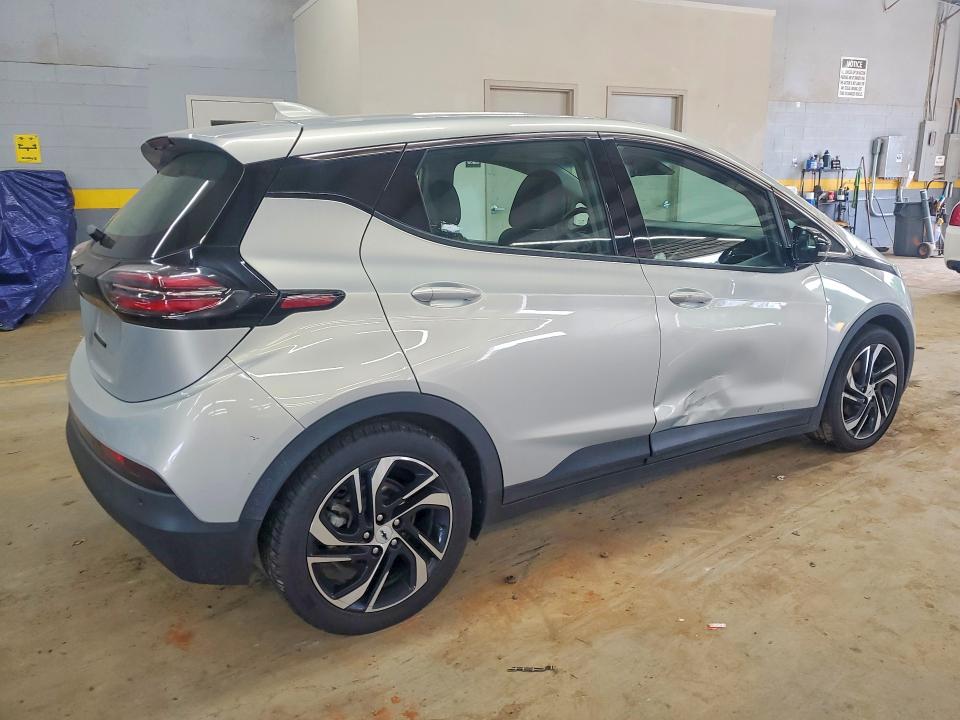 Photo 3 from auction – 2023 CHEVROLET BOLT EV with VIN 1G1FX6S01P4136977
