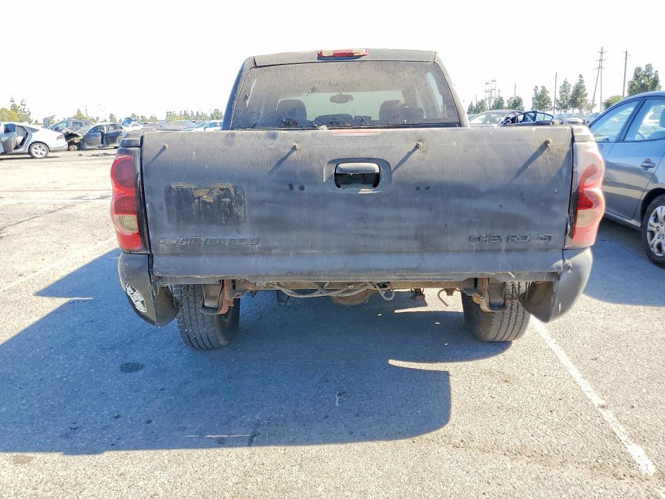 Photo 6 from auction – 2005 CHEVROLET SILVERADO with VIN 2GCEC13T751248816