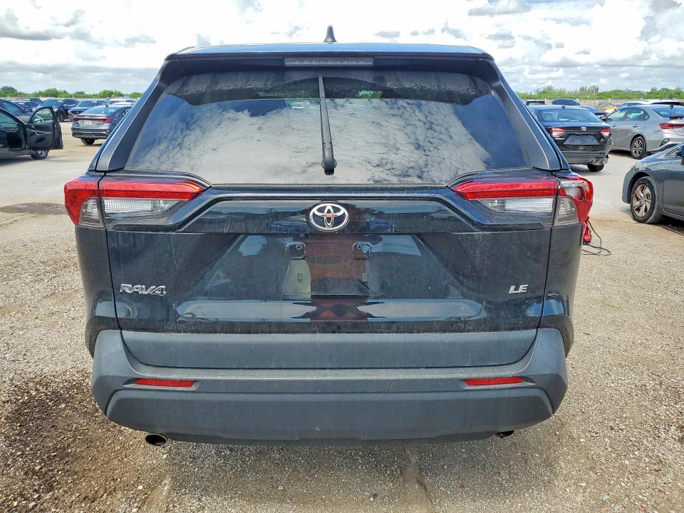 Photo 6 from auction – 2023 TOYOTA RAV4 with VIN 2T3H1RFV3PC251142