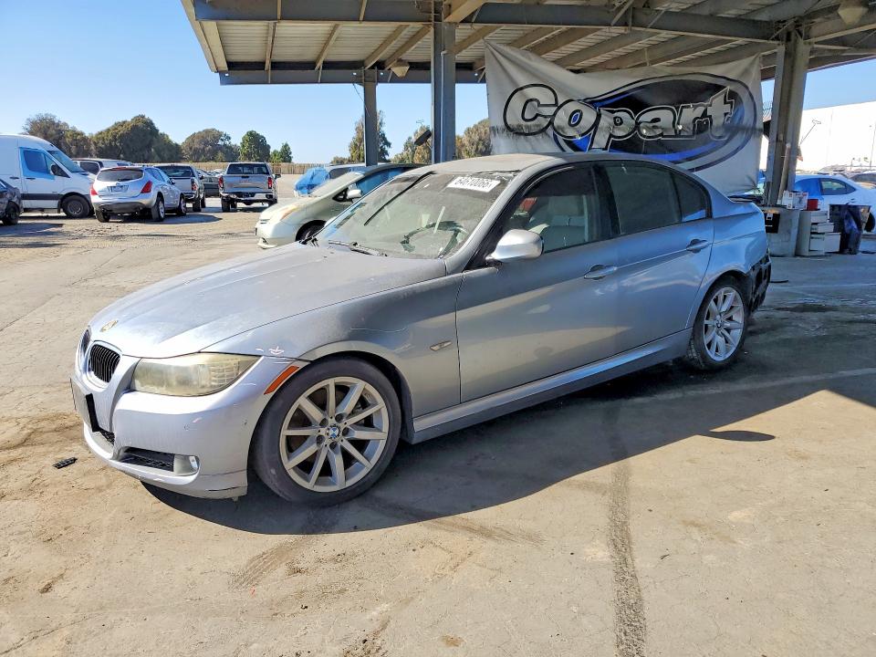 BMW 328 2009 with VIN WBAPH77529NM30126 - Photo from auction
