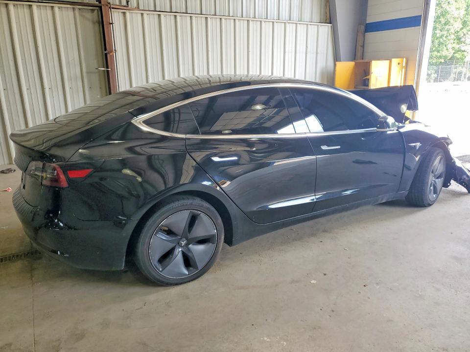 Zdjęcie 3 z aukcji – 2018 TESLA MODEL 3 z VIN 5YJ3E1EA3JF152699