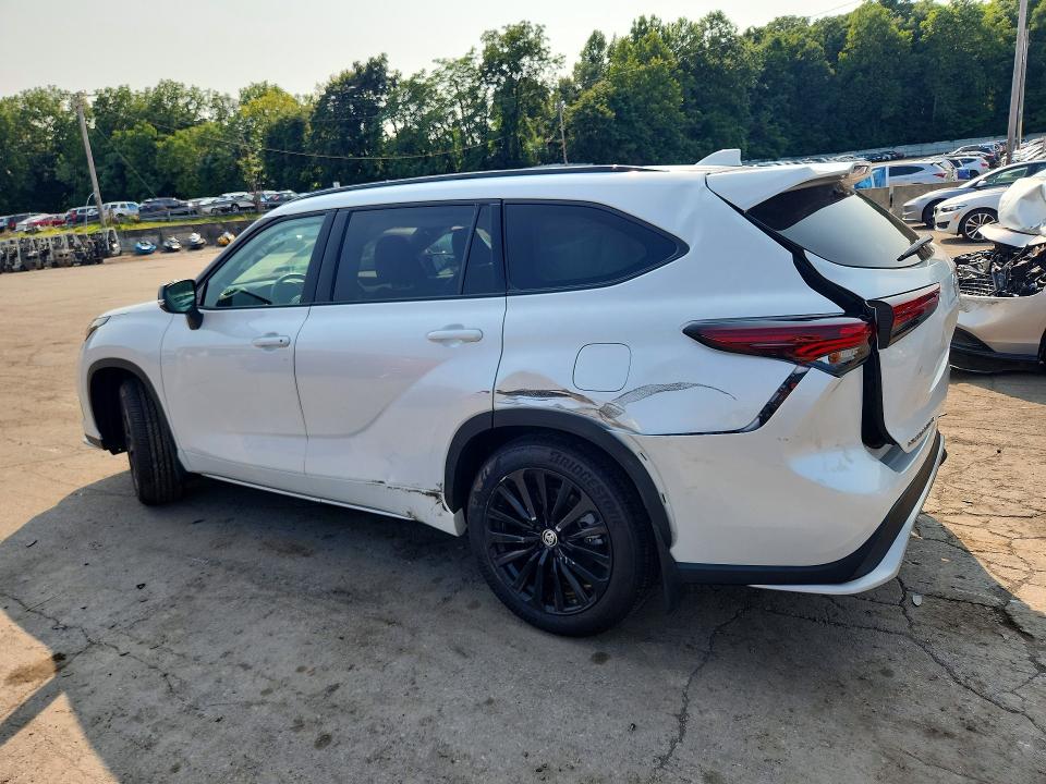 Photo 2 from auction – 2025 TOYOTA HIGHLANDER with VIN 5TDKDRBH3SS580333