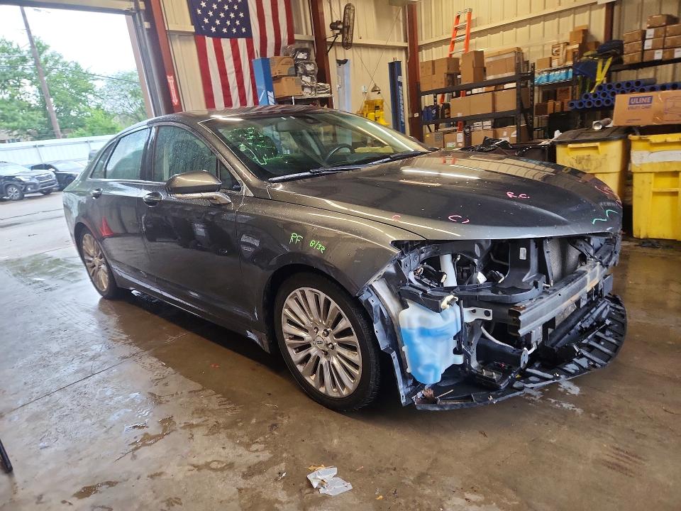 Photo 4 from auction – 2016 LINCOLN MKZ with VIN 3LN6L2JK1GR615532