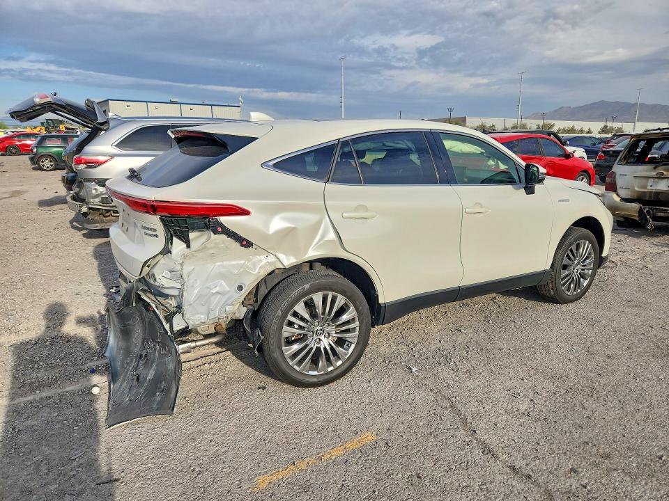 Photo 3 from auction – 2021 TOYOTA VENZA with VIN JTEAAAAH5MJ017237