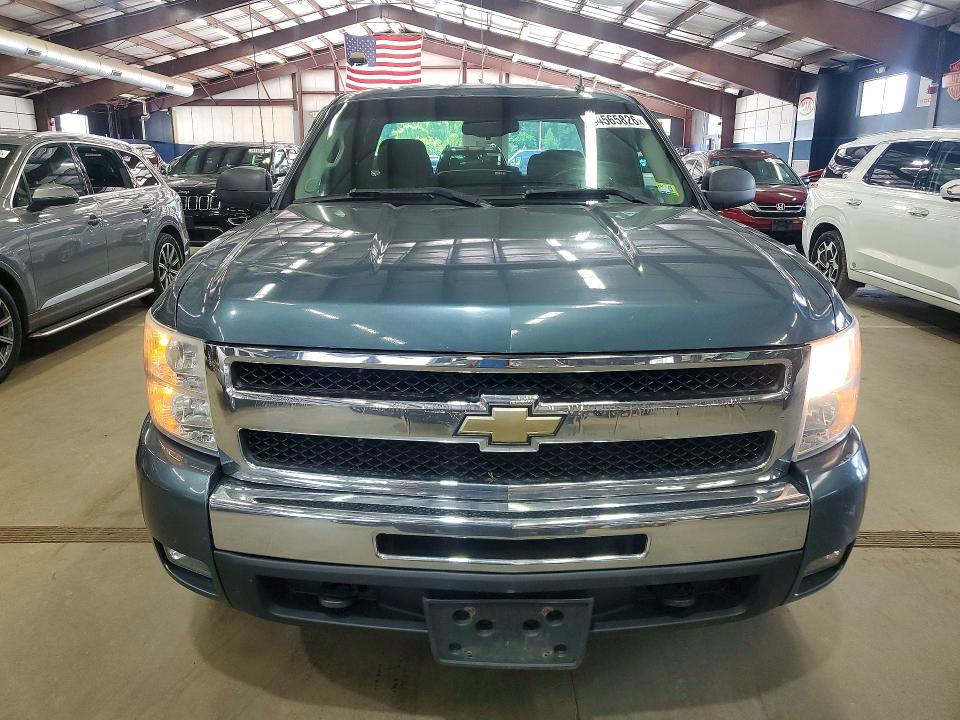 Photo 5 from auction – 2010 CHEVROLET SILVERADO with VIN 1GCSKSE37AZ151044
