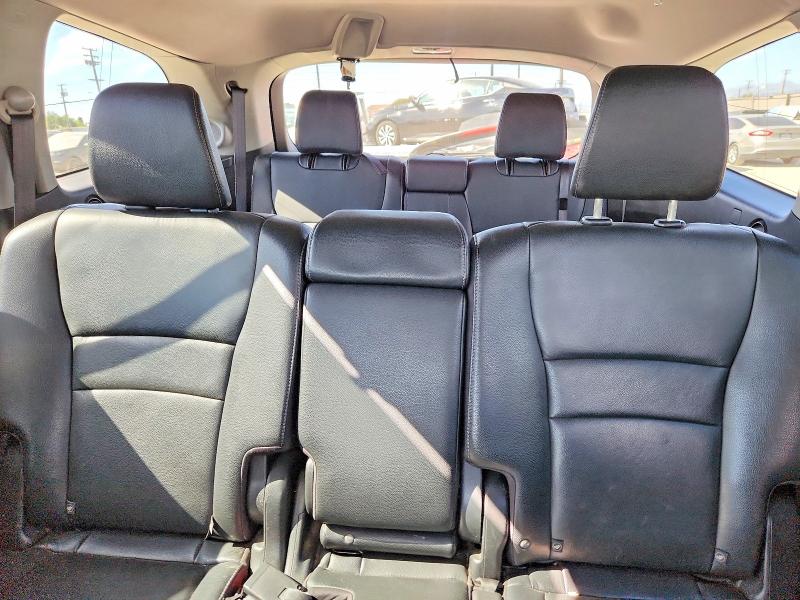 Foto 10 de la subasta – 2016 HONDA PILOT con VIN 5FNYF5H92GB011384