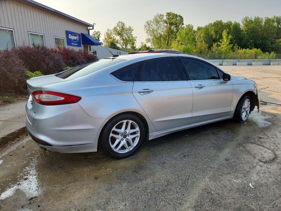 Photo 3 from auction – 2014 FORD FUSION with VIN 3FA6P0H78ER175701