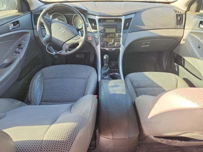 Photo 8 from auction – 2013 HYUNDAI SONATA with VIN 5NPEC4AC3DH714274