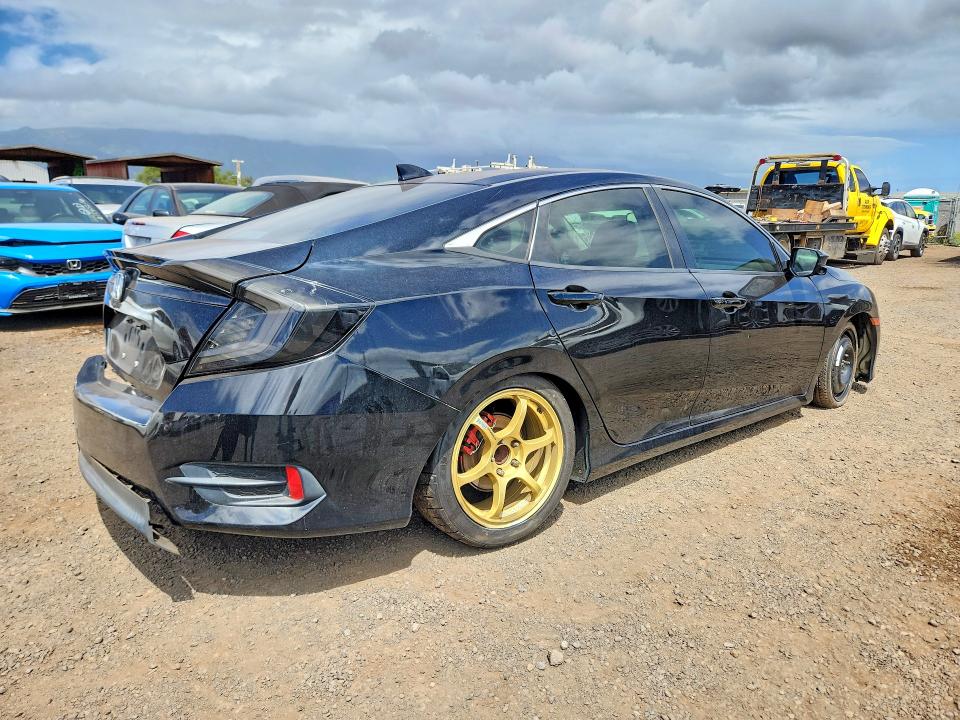 Photo 3 from auction – 2016 HONDA CIVIC with VIN 2HGFC1F38GH637864