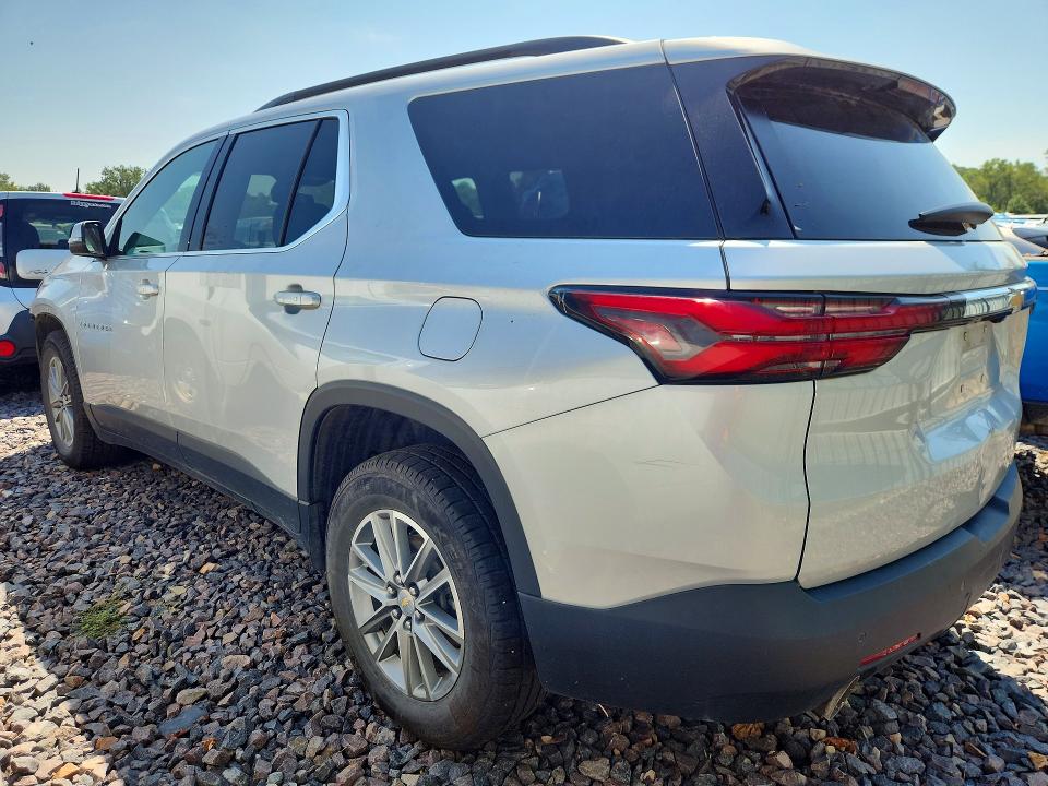 Photo 2 from auction – 2022 CHEVROLET TRAVERSE with VIN 1GNEVMKW7NJ168548