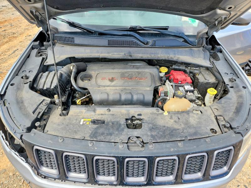 Foto 12 de la subasta – 2019 JEEP COMPASS con VIN 3C4NJDDB3KT669049