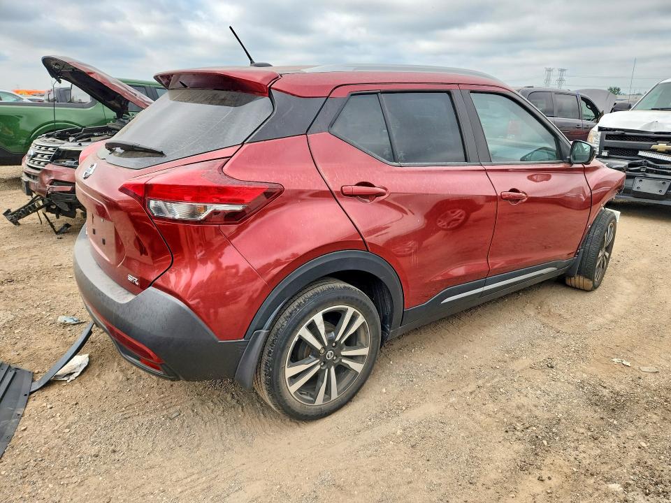 Photo 3 from auction – 2019 NISSAN KICKS with VIN 3N1CP5CU4KL556020