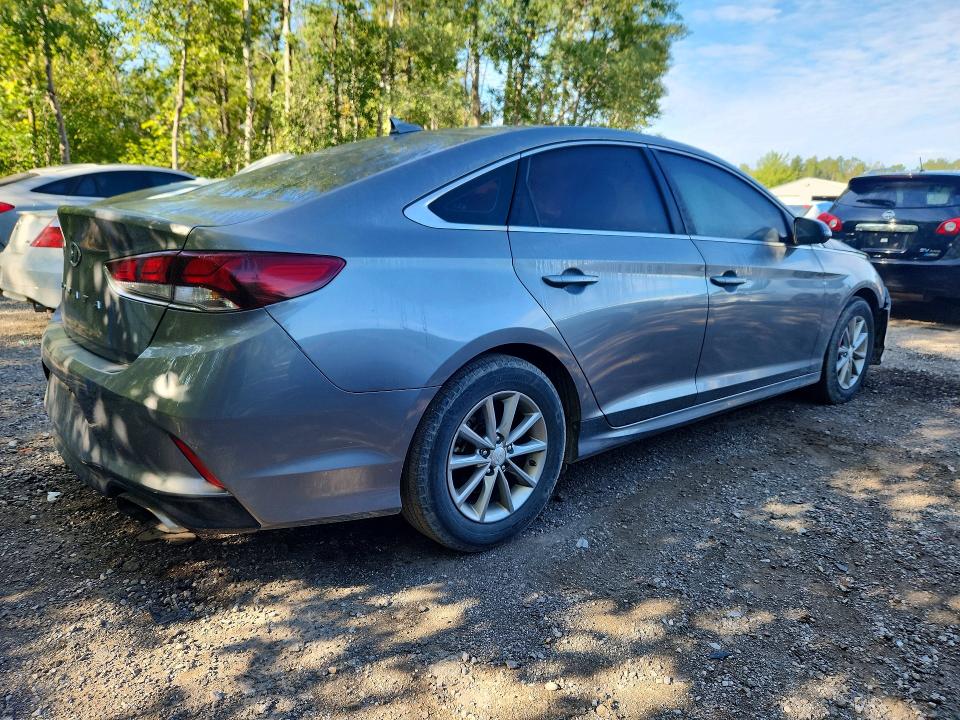 Photo 3 from auction – 2018 HYUNDAI SONATA with VIN 5NPE24AF2JH617124