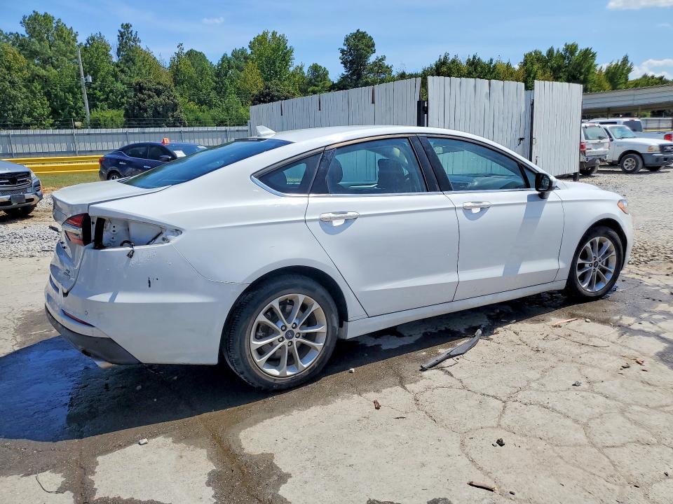 Zdjęcie 3 z aukcji – 2019 FORD FUSION z VIN 3FA6P0HD3KR267316