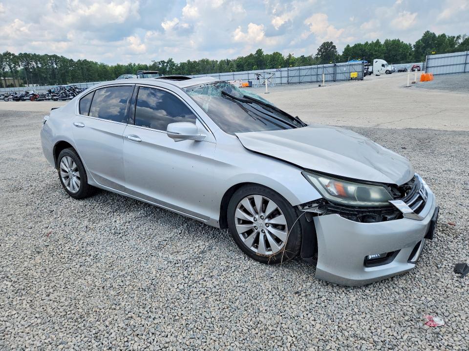 Снимка 4 от търг – 2014 HONDA ACCORD с VIN 1HGCR3F86EA015431