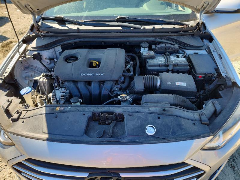 Снимка 11 от търг – 2017 HYUNDAI ELANTRA с VIN 5NPD84LF1HH026753