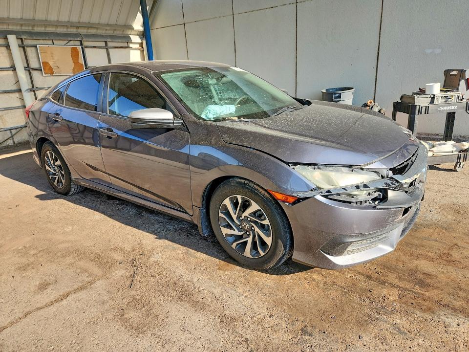 Photo 4 from auction – 2016 HONDA CIVIC with VIN 19XFC2F78GE070705