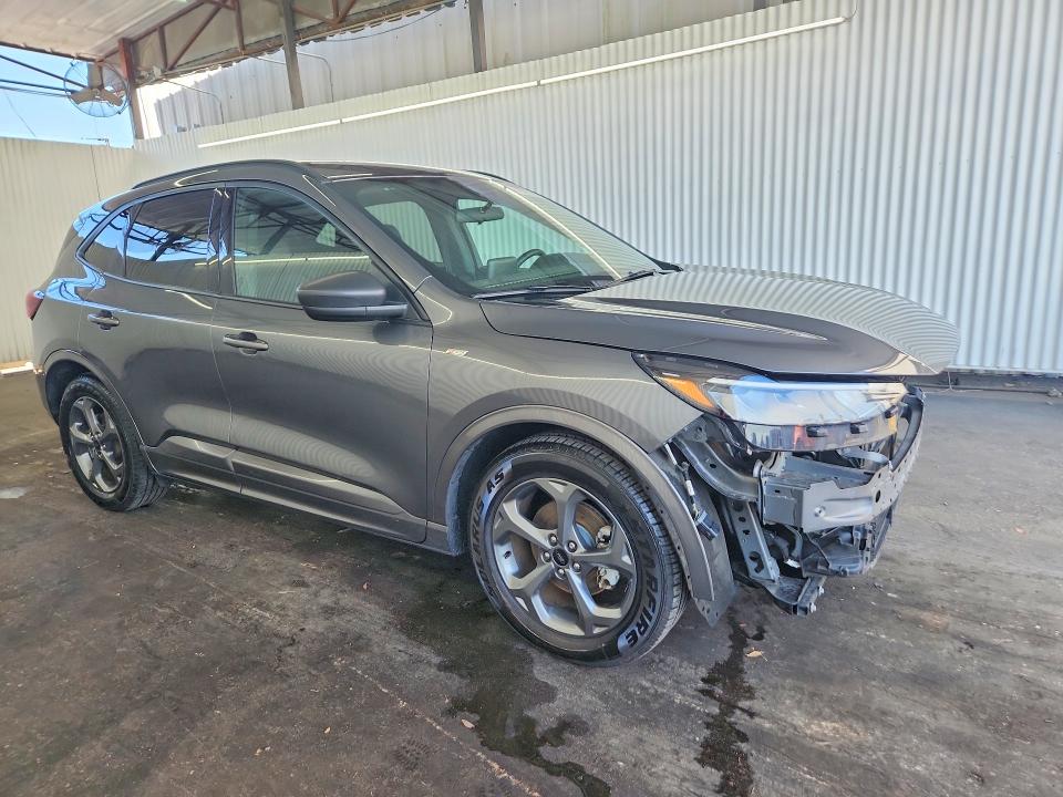 Photo 4 from auction – 2023 FORD ESCAPE with VIN 1FMCU0MNXPUA00609