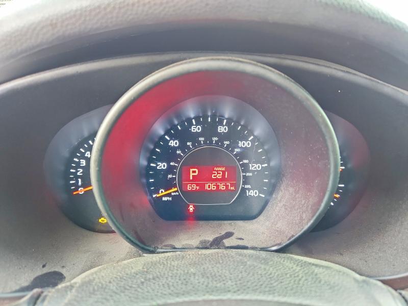 Photo 9 from auction – 2014 KIA SOUL with VIN KNDJP3A57E7024368