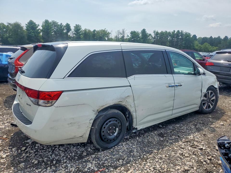 Photo 3 from auction – 2016 HONDA ODYSSEY with VIN 5FNRL5H90GB080023