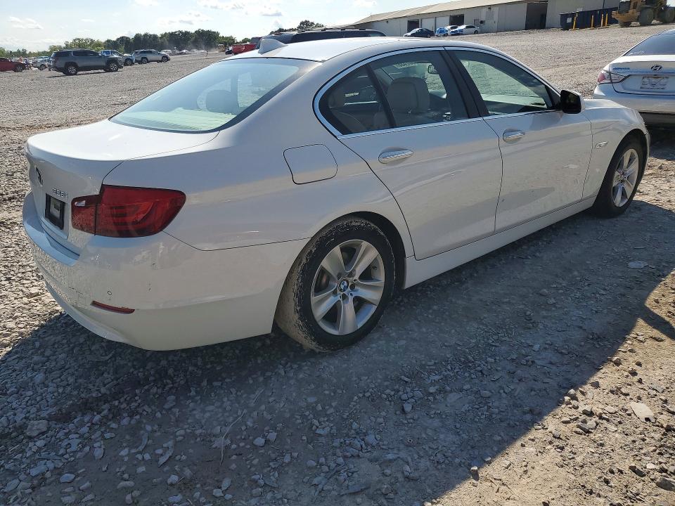 Photo 3 from auction – 2013 BMW 528 with VIN WBAXG5C50DD231636
