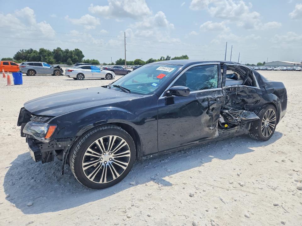 CHRYSLER 300 2014 with VIN 2C3CCABG4EH202965 - Photo from auction