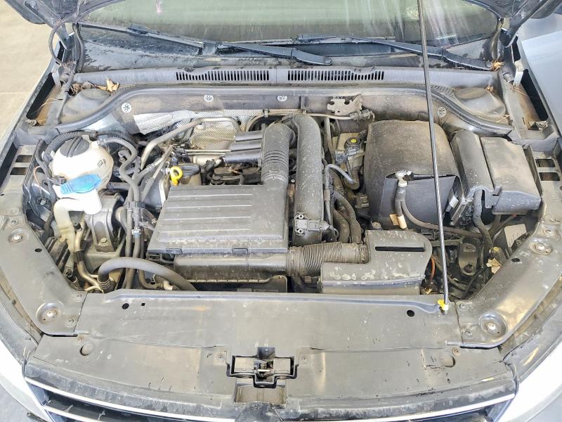 Photo 11 from auction – 2017 VOLKSWAGEN JETTA with VIN 3VW2B7AJ6HM348068