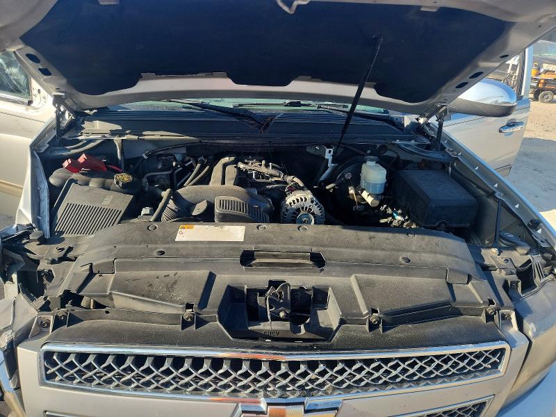 Photo 12 from auction – 2011 CHEVROLET TAHOE with VIN 1GNSCBE05BR270285