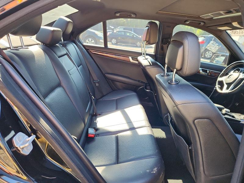 Photo 10 from auction – 2013 MERCEDES-BENZ C with VIN WDDGF8AB7DR241539