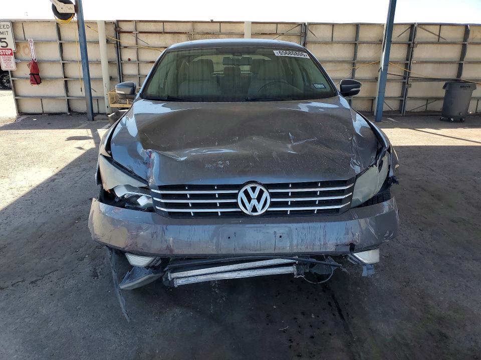 Photo 5 from auction – 2014 VOLKSWAGEN PASSAT with VIN 1VWCS7A37EC056397