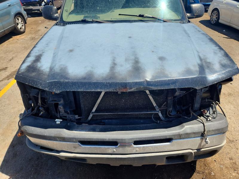 Photo 11 from auction – 2003 CHEVROLET SILVERADO with VIN 2GCEC19V731354771