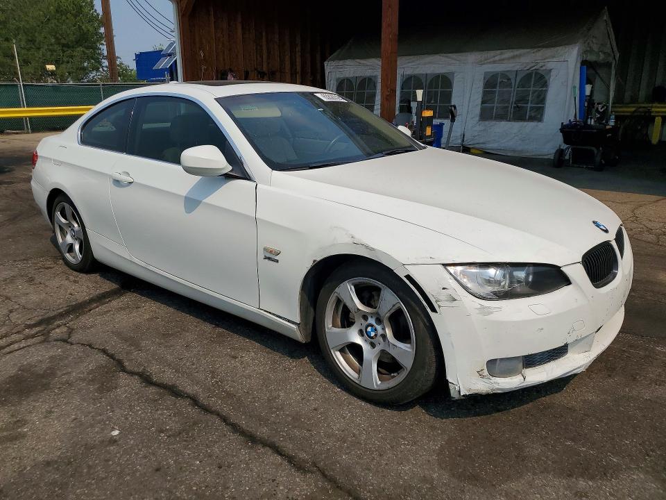 Photo 4 from auction – 2010 BMW 328 with VIN WBAWV5C59AP081750