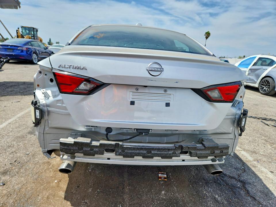Photo 6 from auction – 2025 NISSAN ALTIMA with VIN 1N4BL4DV7SN417298