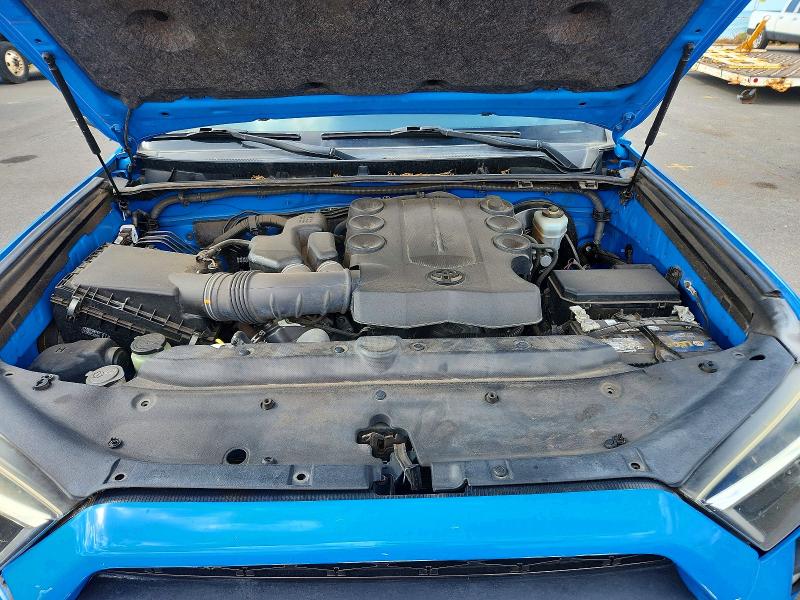 Photo 12 from auction – 2019 TOYOTA 4RUNNER with VIN JTEZU5JR7K5204477