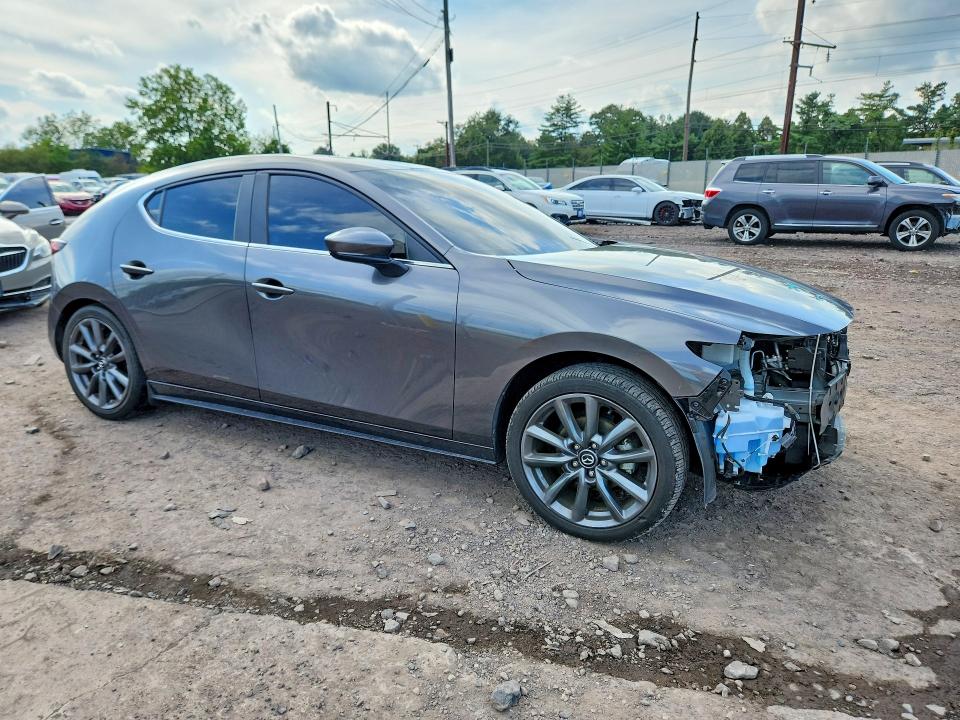 Photo 4 from auction – 2023 MAZDA 3 with VIN JM1BPALM0P1614558