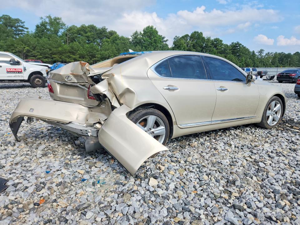 Photo 3 from auction – 2011 LEXUS LS with VIN JTHBL5EF6B5106130