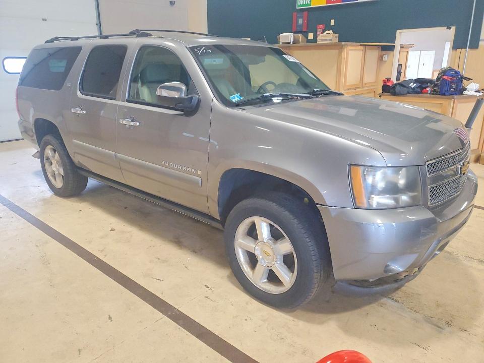 Photo 4 from auction – 2007 CHEVROLET SUBURBAN with VIN 3GNFK16337G249157