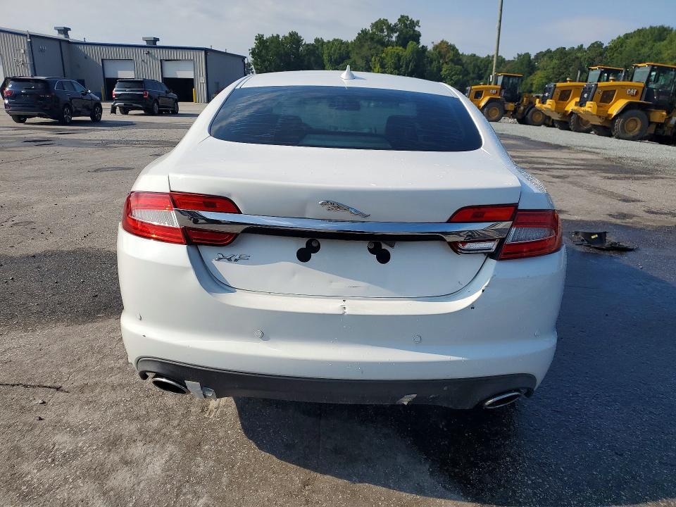 Photo 6 from auction – 2013 JAGUAR XF with VIN SAJWA0ES6DPS76294