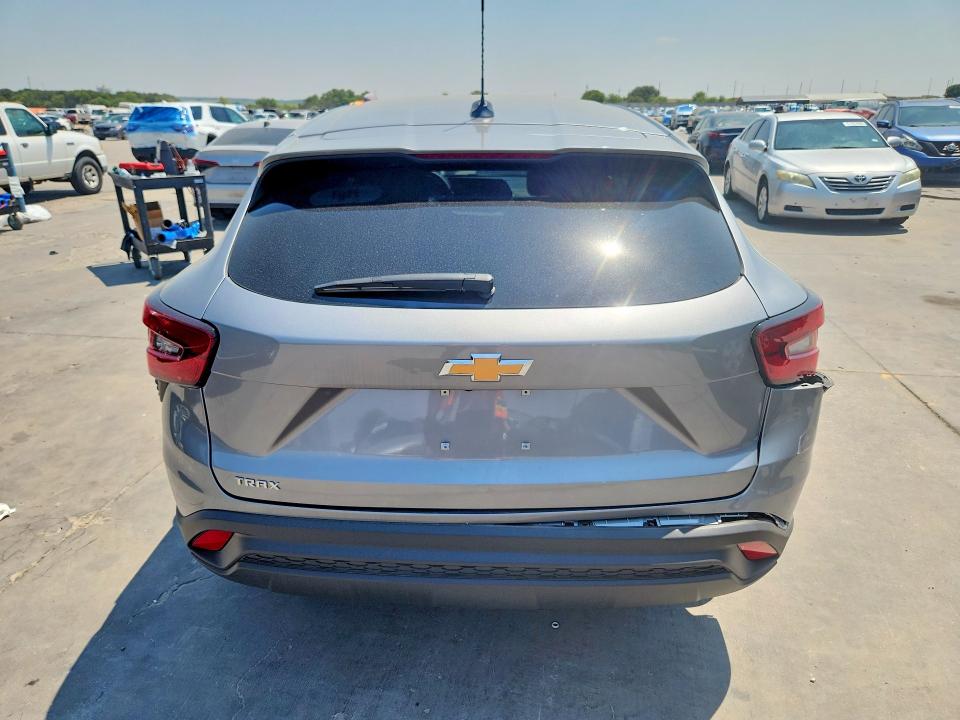 Photo 6 from auction – 2026 CHEVROLET TRAX with VIN KL77LFEP0TC070970