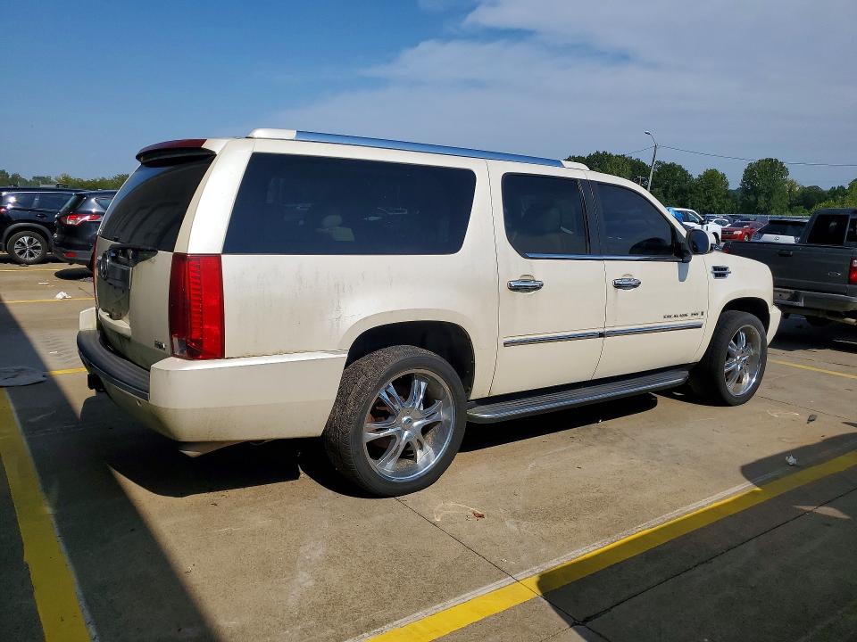 Photo 3 from auction – 2007 CADILLAC ESCALADE with VIN 1GYFK66897R201142